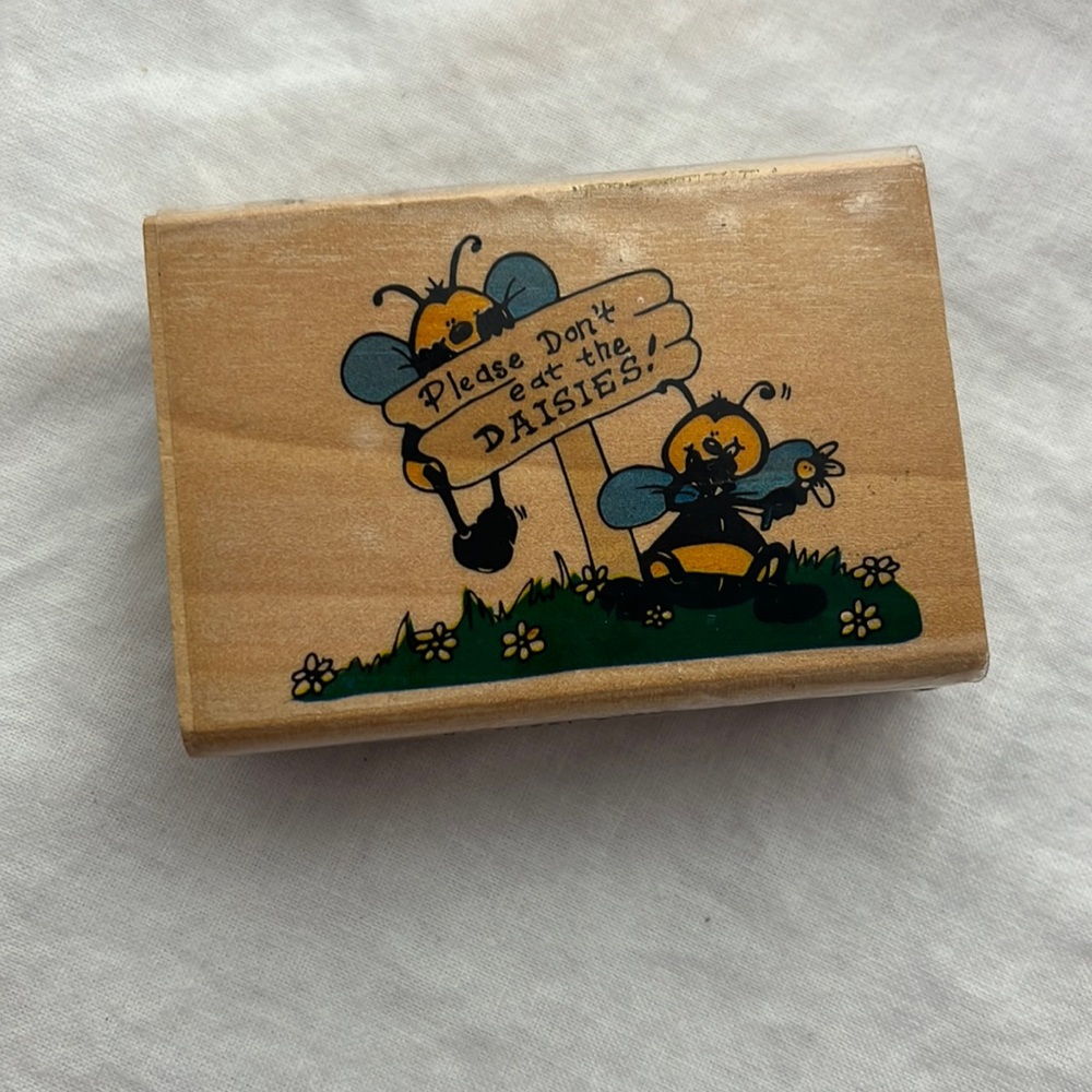 1998 vintage bee and daisy stamp by Annie Long
